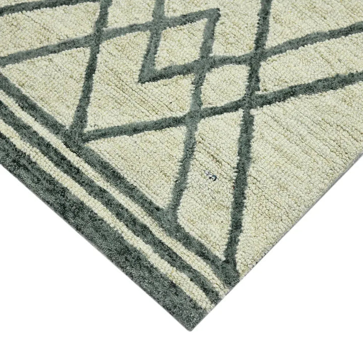 Vista Duncan Ivory Hand-Hooked Wool Area Rug 5'x8'
