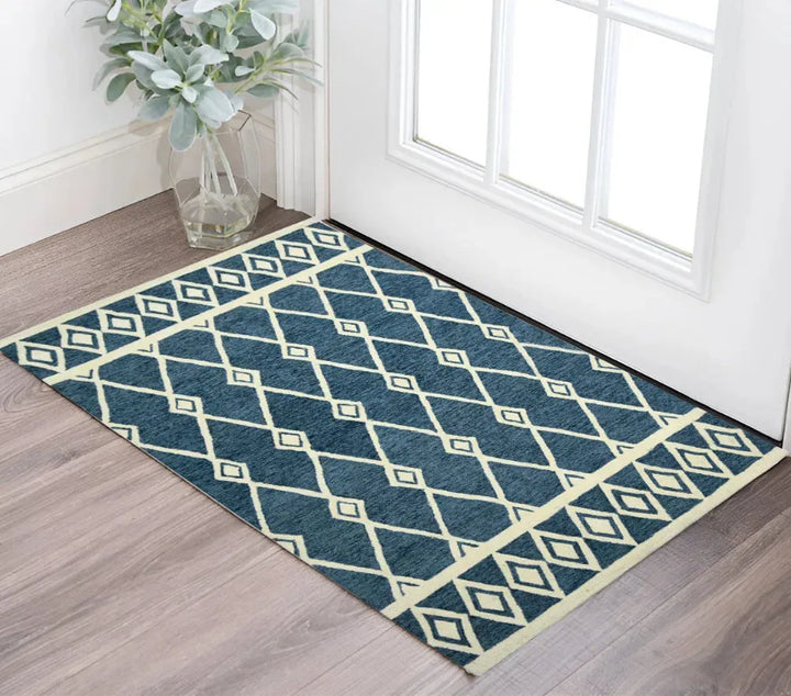 Vista Raton Navy Hand-Hooked Wool Area Rug 2'x3'