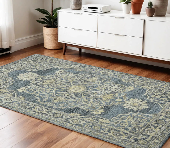 Vestige Nucia Blue/Taupe Hand-Tufted Wool Blend Area Rug 3'6"x5'6"