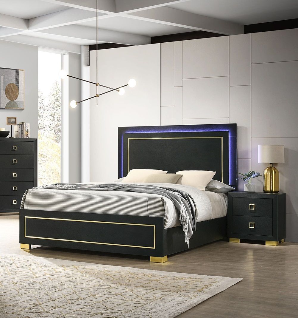 Contemporary Style 3pc Bedroom Set Queen Size Bed And 2x Nightstands Black Wood Gold Accent Legs