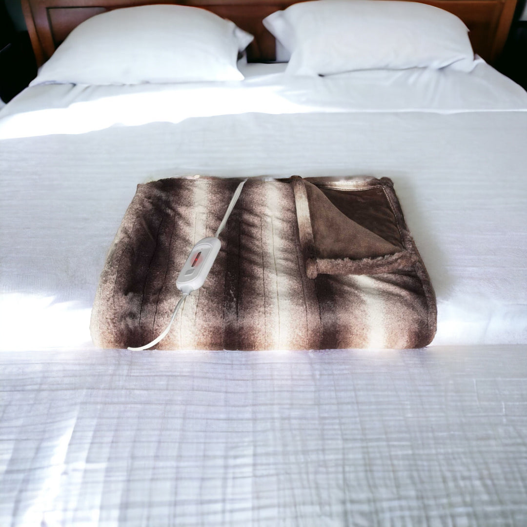 Contemporary Faux Fur Heated Throw – Plush Brown & White Warmth | Modern Blanket | Trufairs