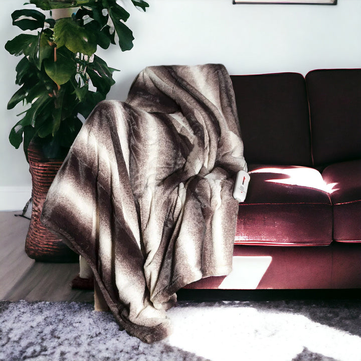 Contemporary Faux Fur Heated Throw – Plush Brown & White Warmth | Modern Blanket | Trufairs