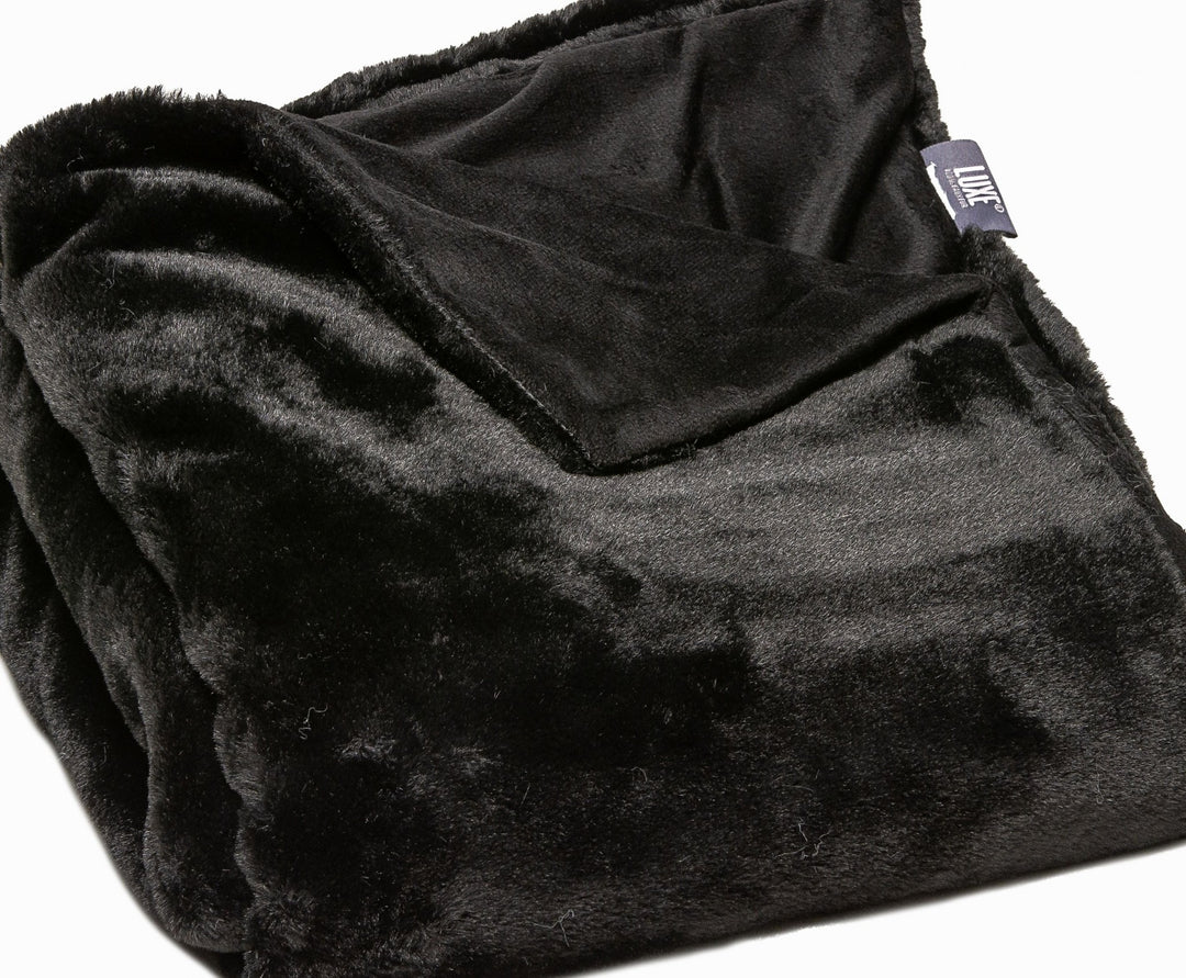 BlackVelvet Luxe Faux Fur Throw Blanket – Dramatic Plush Comfort | Contemporary Accent | Trufairs