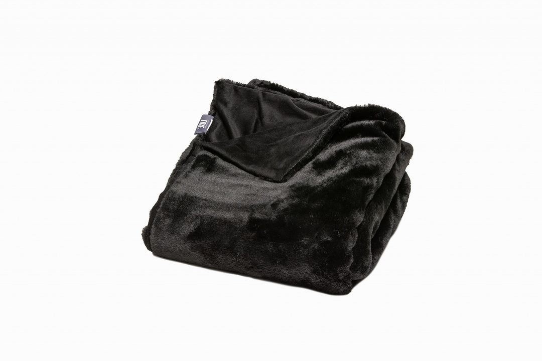BlackVelvet Luxe Faux Fur Throw Blanket – Dramatic Plush Comfort | Contemporary Accent | Trufairs