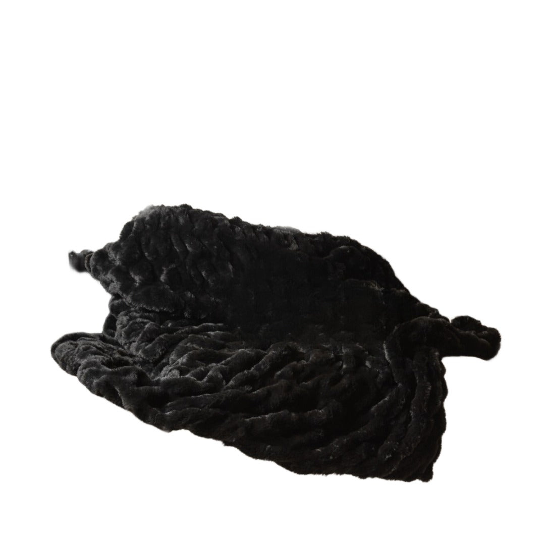 BlackVelvet Luxe Faux Fur Throw Blanket – Dramatic Plush Comfort | Contemporary Accent | Trufairs