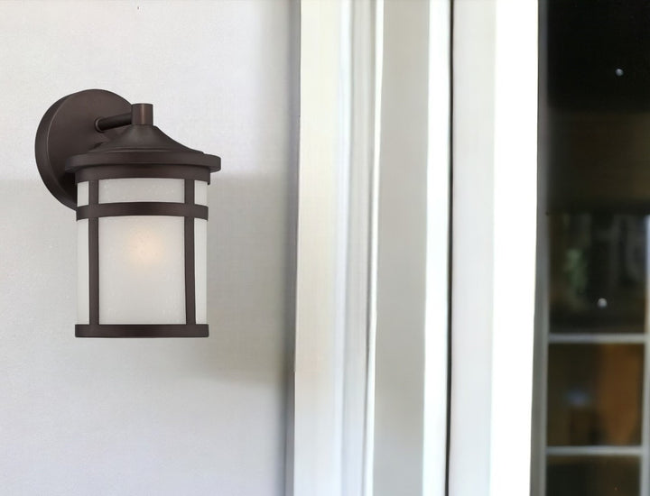 Bronze Lantern Outdoor Wall Light – Traditional Elegance & Inviting Ambience | Hanging Door Sconce | Trufairs