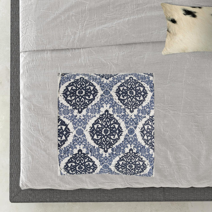 Blue & Ivory Damask Queen Quilt – Classic Soft Microfiber Bedding | Trufairs