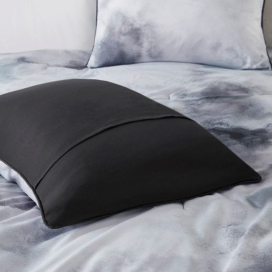 Cassiopeia Watercolor Tie Dye Comforter Set