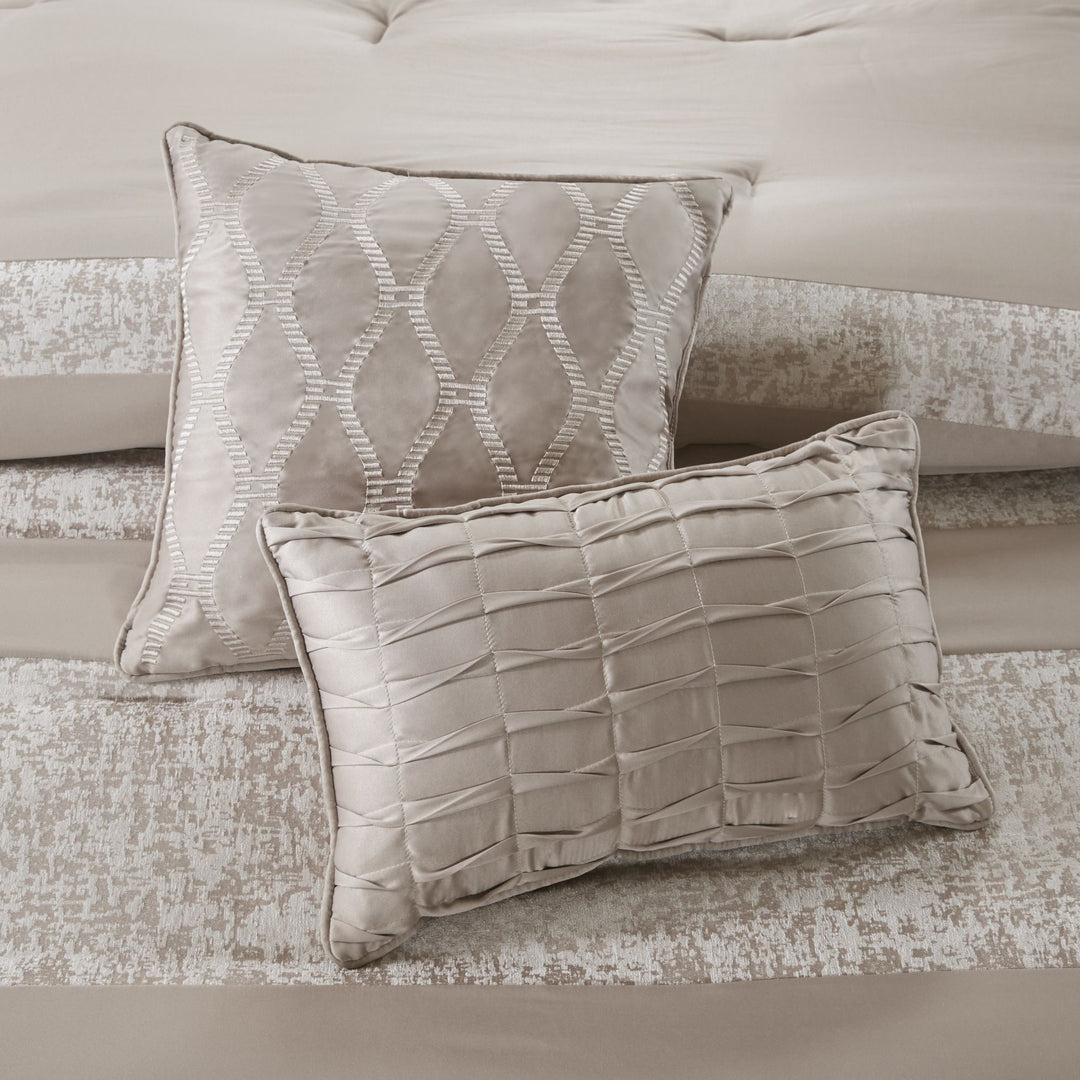 Chenille Jacquard Comforter Set
