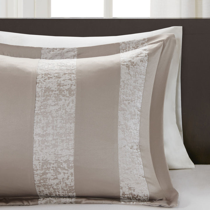 Chenille Jacquard Comforter Set