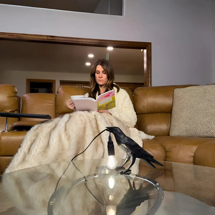 Gothic Raven Resin Bird Table Lamp – Artistic Night Light for Living Room & Office | Trufairs