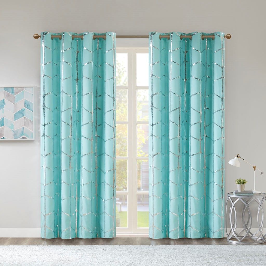 Print Grommet Top Curtain Pane