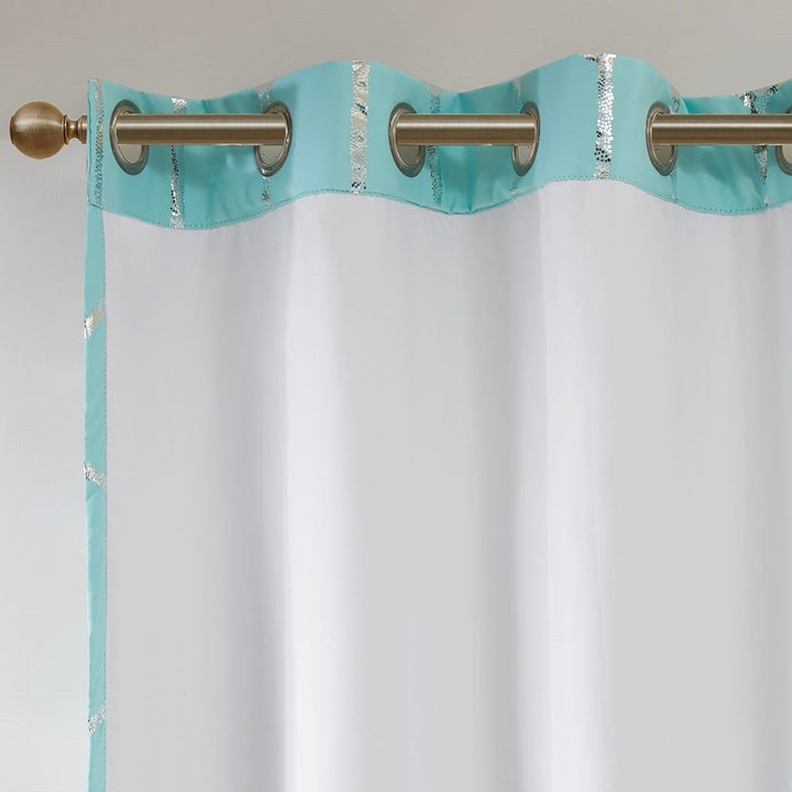 Print Grommet Top Curtain Pane