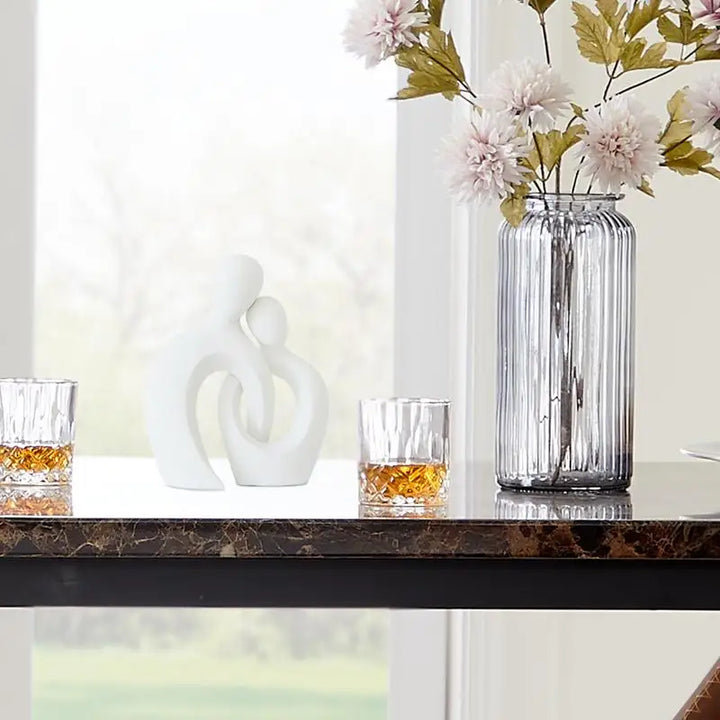 Couple Statue Aesthetic Resin Statue Home Decor Couple Statue Love Sculpture Couple Abstract Art Statue Modern Decor for Bedroom