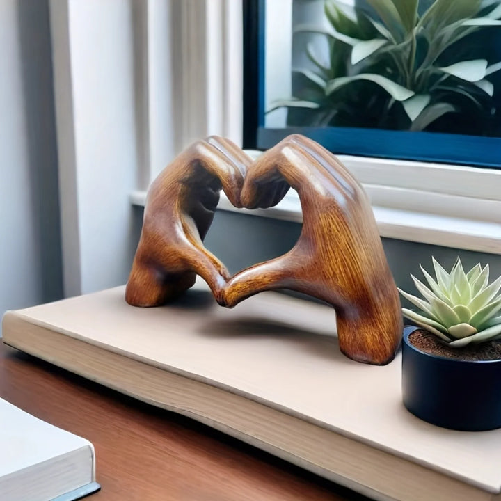 1pc Charming Wood Grain Effect Love Sculpture, Resin Craft Decor, Enhances Bookshelves and Office Spaces, Ideal for Home Styling