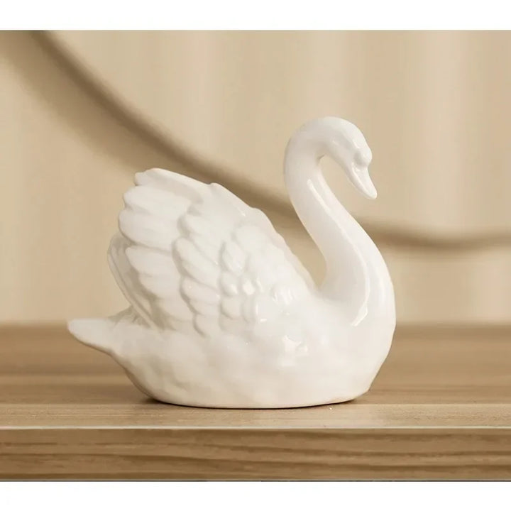 Lovers Swan Ceramic Trinket Creative Black and White Living Room Study Animal Bonsai DIY Soft Decoration Home Accessories