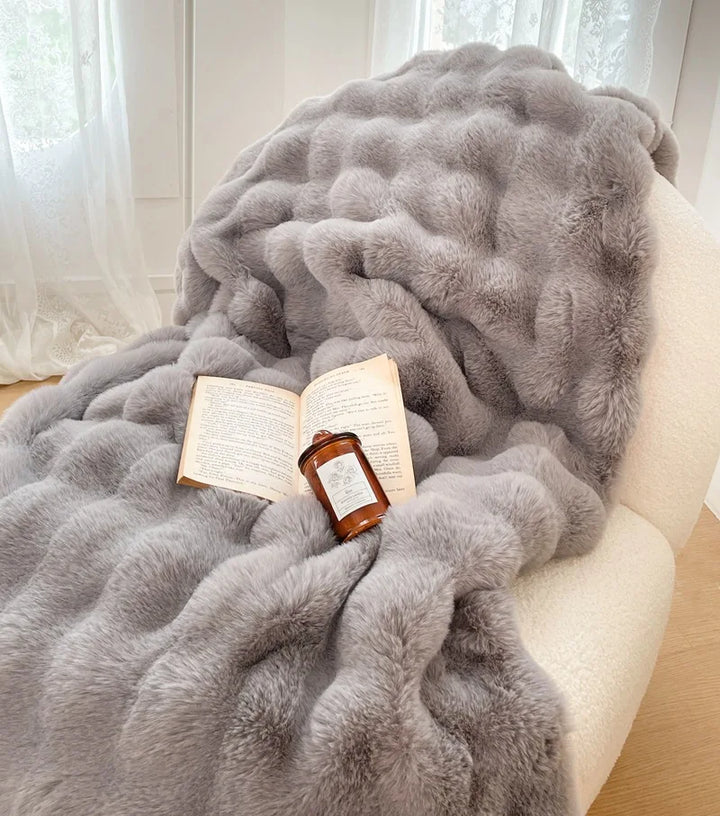 Luxury Thickened Rabbit Fur Plush Blanket High End Ultra Soft Cozy Office Nap Blanket Autumn Winter Sofa Cover for Living Room