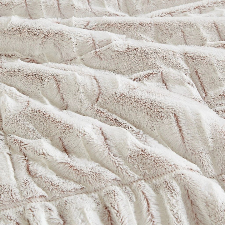 White Faux Fur Comforter Mini Set