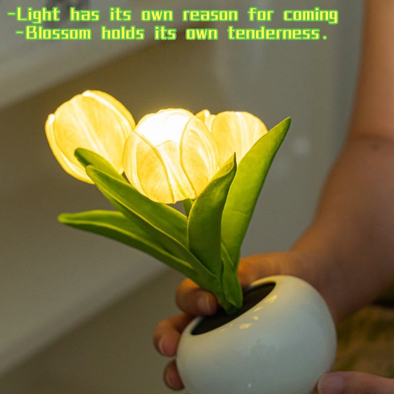 Tulip Lamp - LED Replica Tulip Table Lamp with Flower Vase for Desktop Decoration. Suitable for home, living room, desktop decoration, holiday gifts, atmosphere decoration lamps. Powered by USB, with
