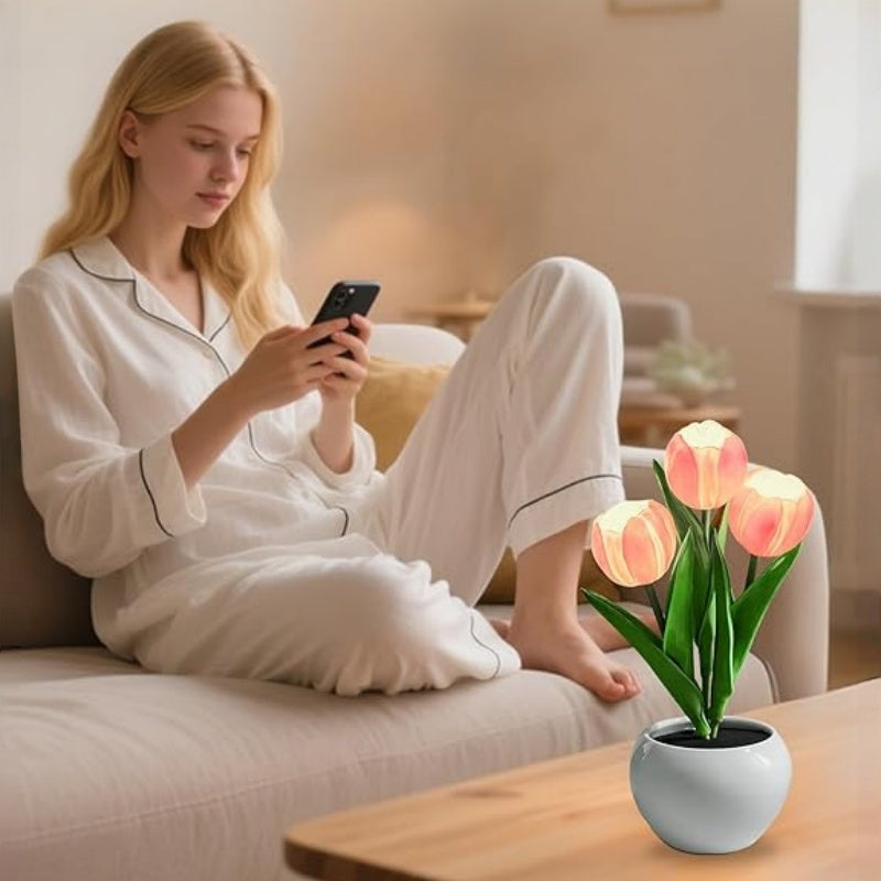 Tulip Lamp - LED Replica Tulip Table Lamp with Flower Vase for Desktop Decoration. Suitable for home, living room, desktop decoration, holiday gifts, atmosphere decoration lamps. Powered by USB, with