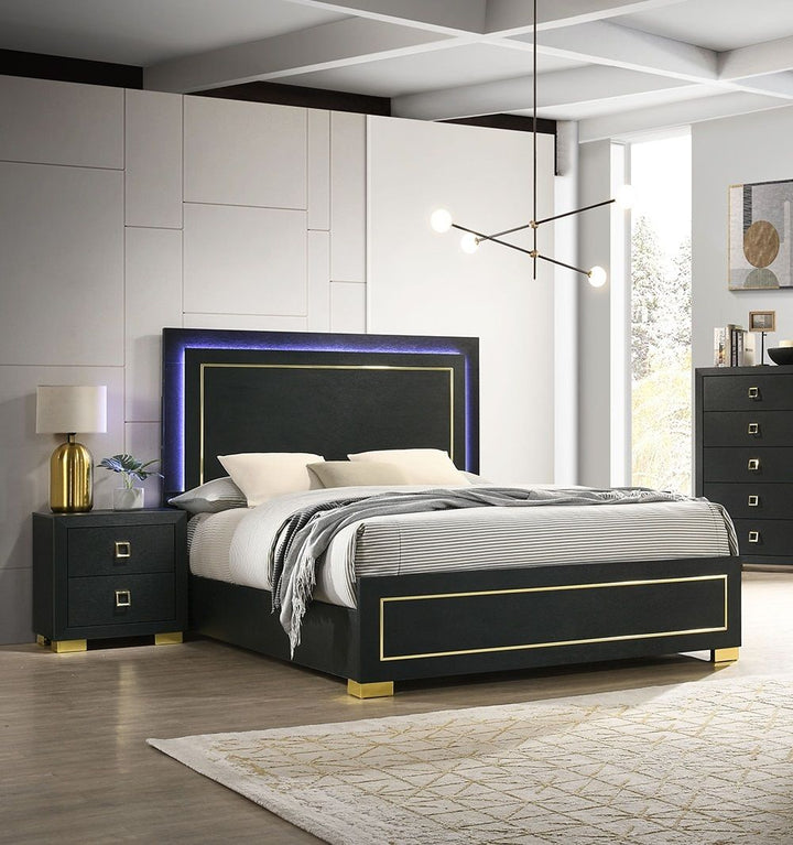 Contemporary Style 3pc Bedroom Set Queen Size Bed And 2x Nightstands Black Wood Gold Accent Legs