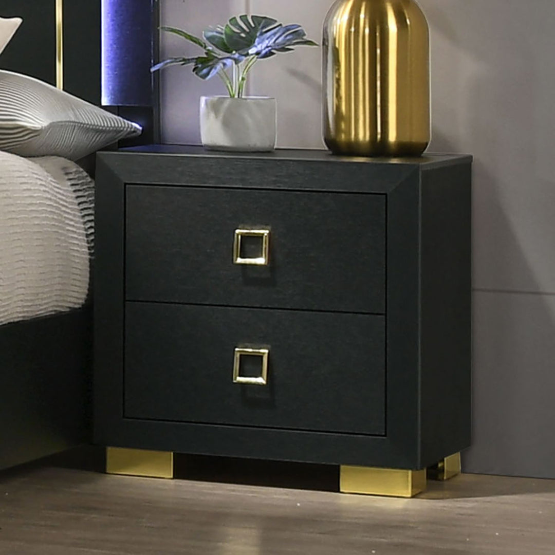 Contemporary Style 3pc Bedroom Set Queen Size Bed And 2x Nightstands Black Wood Gold Accent Legs