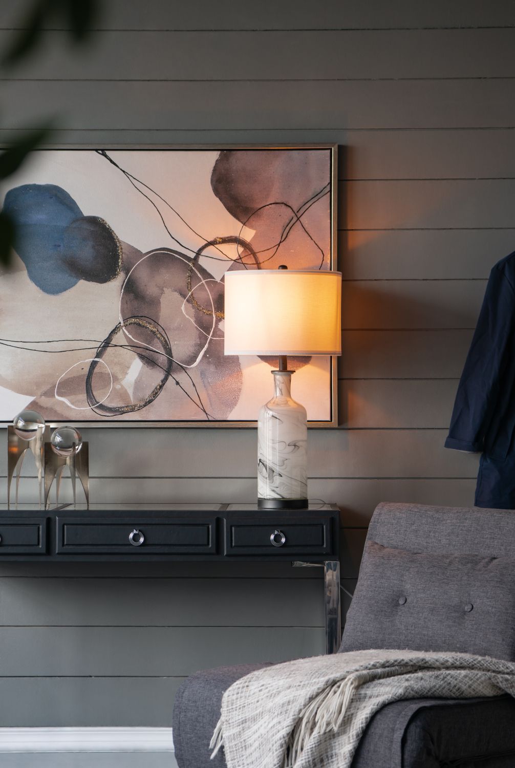 14x14x28.5" Sarris Tall Gray & White Swirl Glass Table Lamp w/ Linen Shade, Back Metal Base