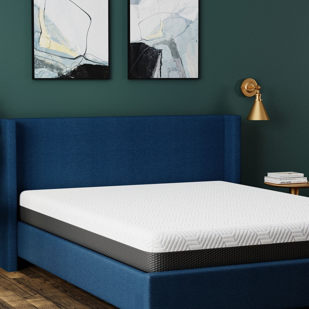 Omne Fria 8 Inch Queen Firm Mattress With Cooling Cover