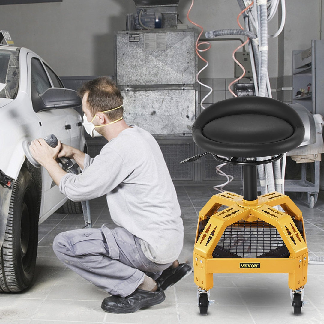 VEVOR Rolling Garage Stool, 300LBS Capacity, Adjustable Height from 18 in to 23 in, 360-degree Swivel Wheels (4\"), Large Tool Tray with Two Bottle Holder, for Workshop, Auto Repair Shop, Red